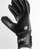 Reusch Attrakt Solid 5270515 7700 black 4